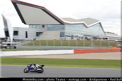 moto2_dimeglio_12_angleterre_silverstone_2011.jpg
