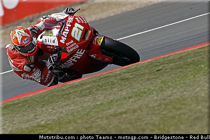 moto2_fores_07_angleterre_silverstone_2011.jpg