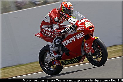 moto2_fores_08_angleterre_silverstone_2011.jpg