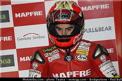 moto2_fores_10_angleterre_silverstone_2011.jpg