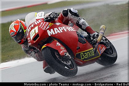moto2_fores_11_angleterre_silverstone_2011.jpg