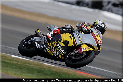 moto2_kallio_1_angleterre_silverstone_2011.jpg