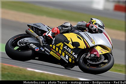 moto2_kallio_2_angleterre_silverstone_2011.jpg
