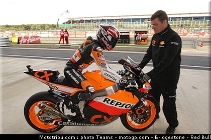 moto2_marquez_20_angleterre_silverstone_2011.jpg