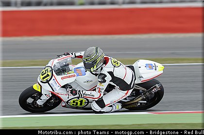 moto2_pirro_06_angleterre_silverstone_2011.jpg