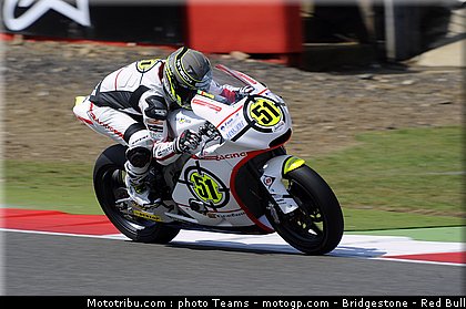 moto2_pirro_11_angleterre_silverstone_2011.jpg