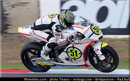 moto2_pirro_13_angleterre_silverstone_2011.jpg