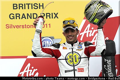 moto2_pirro_26_angleterre_silverstone_2011.jpg