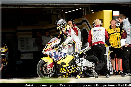 moto2_redding_01_angleterre_silverstone_2011.jpg