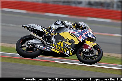 moto2_redding_03_angleterre_silverstone_2011.jpg