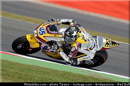 moto2_redding_08_angleterre_silverstone_2011.jpg