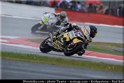 moto2_redding_11_angleterre_silverstone_2011.jpg