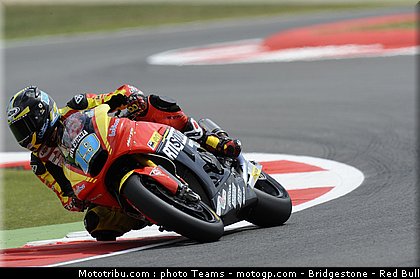 moto2_simeon_03_angleterre_silverstone_2011.jpg