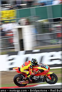 moto2_simeon_10_angleterre_silverstone_2011.jpg