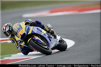 moto2_smith_03_angleterre_silverstone_2011.jpg