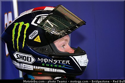 moto2_smith_08_angleterre_silverstone_2011.jpg