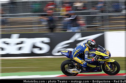 moto2_smith_17_angleterre_silverstone_2011.jpg