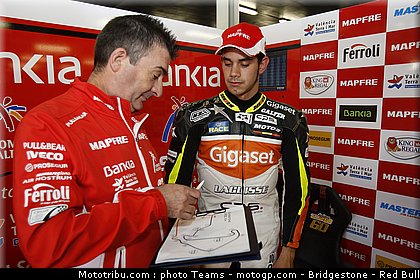 moto2_torres_4_angleterre_silverstone_2011.jpg