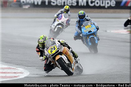 motogp_0029_angleterre_silverstone_2011.jpg