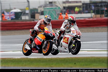 motogp_0039_angleterre_silverstone_2011.jpg