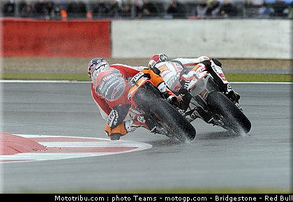 motogp_0044_angleterre_silverstone_2011.jpg