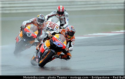 motogp_0070_angleterre_silverstone_2011.jpg