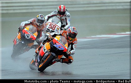 motogp_0071_angleterre_silverstone_2011.jpg