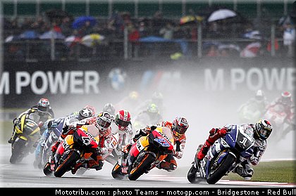 motogp_0076_angleterre_silverstone_2011.jpg