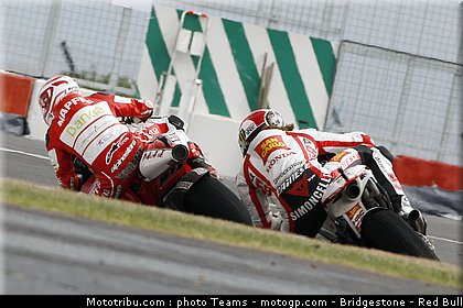 motogp_0084_angleterre_silverstone_2011.jpg