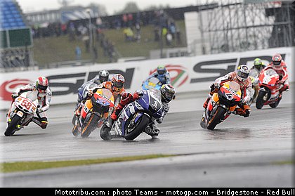 motogp_0088_angleterre_silverstone_2011.jpg