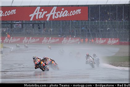 motogp_0094_angleterre_silverstone_2011.jpg