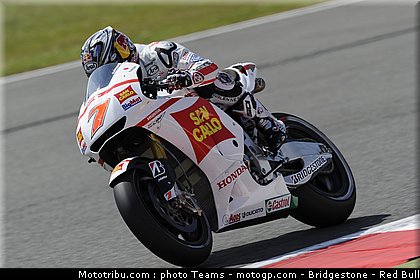 motogp_aoyama_24_angleterre_silverstone_2011.jpg