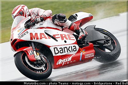 motogp_barbera_17_angleterre_silverstone_2011.jpg