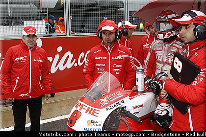 motogp_barbera_18_angleterre_silverstone_2011.jpg