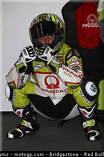 motogp_capirossi_05_angleterre_silverstone_2011.jpg