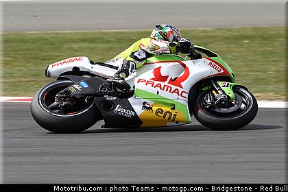 motogp_capirossi_12_angleterre_silverstone_2011.jpg