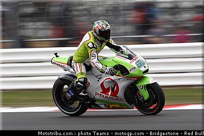 motogp_capirossi_15_angleterre_silverstone_2011.jpg