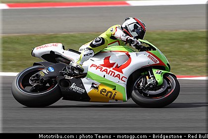 motogp_depuniet_15_angleterre_silverstone_2011.jpg