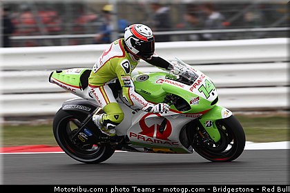 motogp_depuniet_17_angleterre_silverstone_2011.jpg