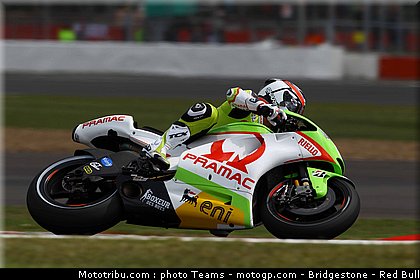 motogp_depuniet_22_angleterre_silverstone_2011.jpg