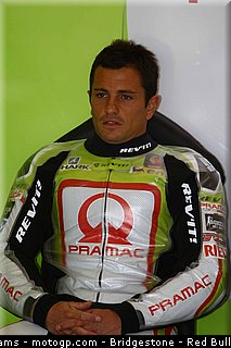 motogp_depuniet_23_angleterre_silverstone_2011.jpg