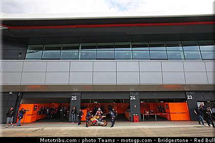 motogp_dovizioso_09_angleterre_silverstone_2011.jpg