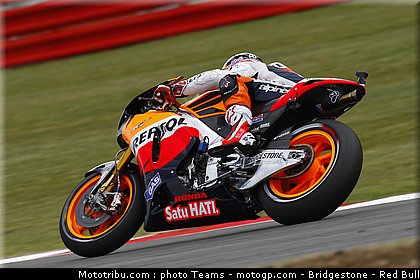 motogp_dovizioso_17_angleterre_silverstone_2011.jpg