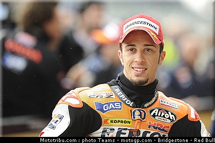 motogp_dovizioso_25_angleterre_silverstone_2011.jpg
