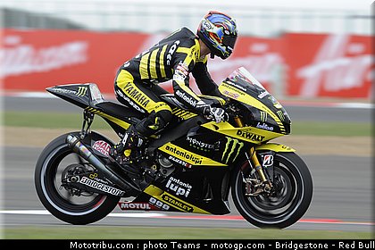 motogp_edwards_03_angleterre_silverstone_2011.jpg