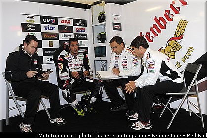motogp_elias_15_angleterre_silverstone_2011.jpg