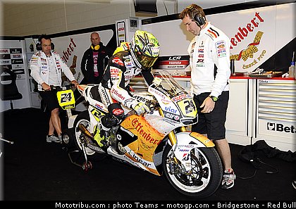 motogp_elias_19_angleterre_silverstone_2011.jpg