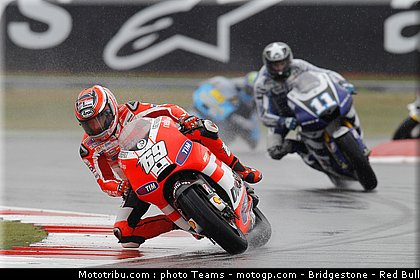 motogp_hayden_04_angleterre_silverstone_2011.JPG