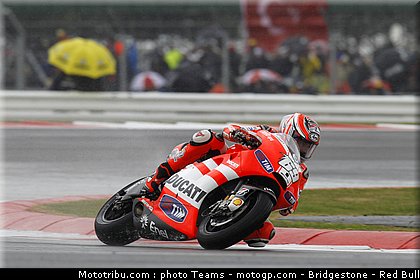 motogp_hayden_06_angleterre_silverstone_2011.jpg