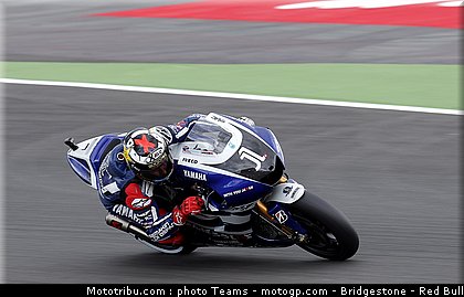 motogp_lorenzo_15_angleterre_silverstone_2011.jpg